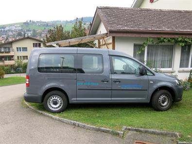 VW Caddy mit rollstuhlgerechtem Umbau